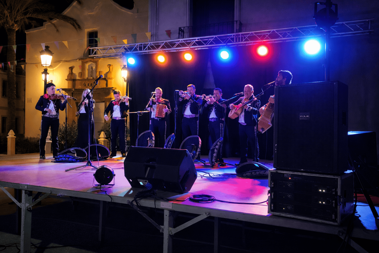 Mariachis en Valencia / Servicios de Serenatas a Domicilio 6 Mariachi Reyes del Mediterráneo en concierto y espectáculo musical en Valencia