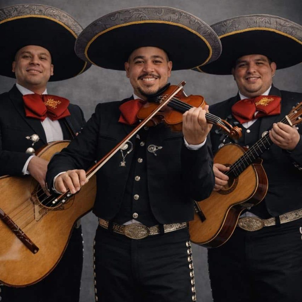 Mariachis en Elche | Serenatas, Bodas y Eventos 24H 57 mariachis-reyes-del-mediterraneo-estudio-valencia .jpg