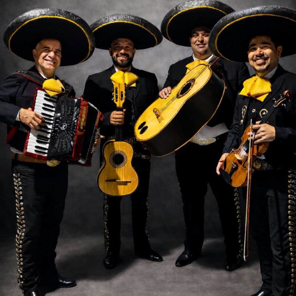 Mariachis en Elche | Serenatas, Bodas y Eventos 24H 47 mariachis-reyes-del-mediterraneo -estudio-valencia.jpg