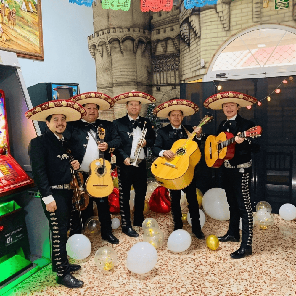 Mariachis en Elche | Serenatas, Bodas y Eventos 24H 49 mariachis-reyes-del-mediterraneo. - valencia.jpg