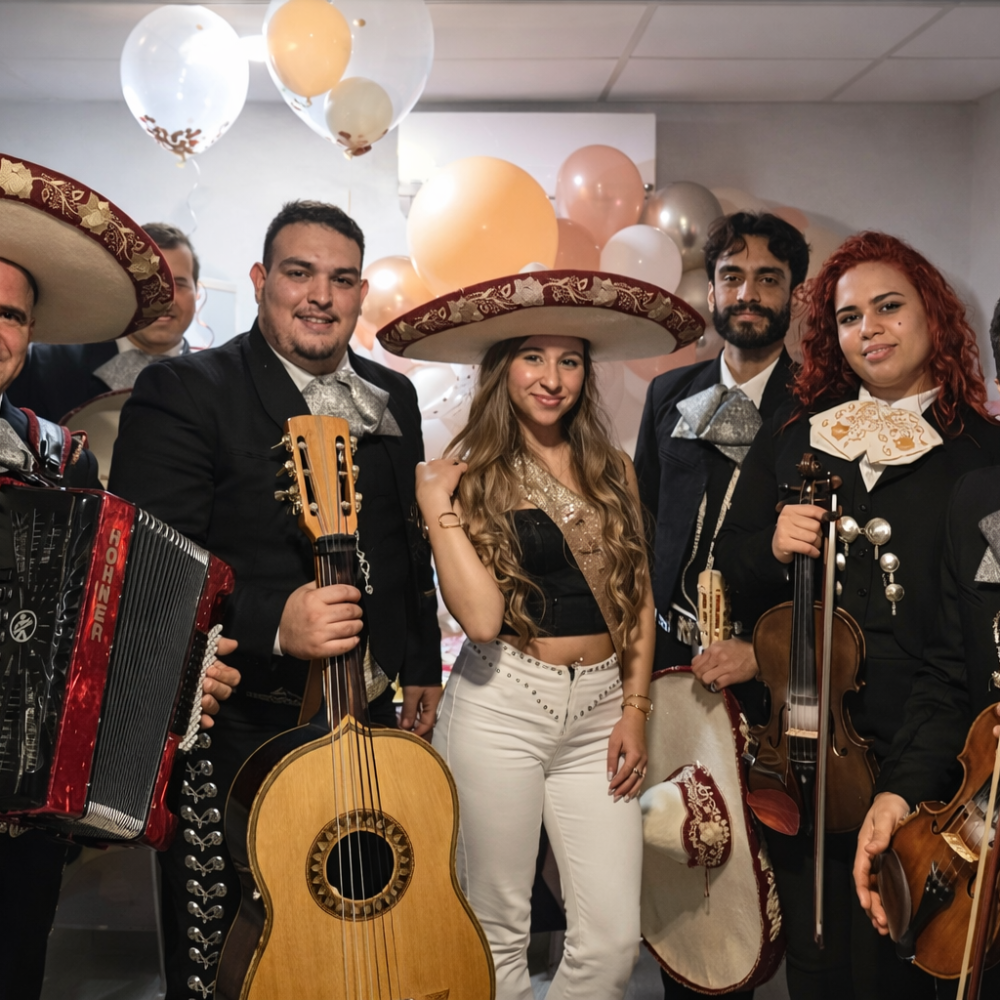 mariachis.-Cumpleañera.jpg,