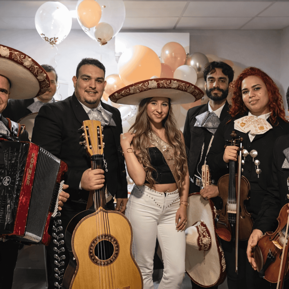 mariachis.-Cumpleañera.jpg,