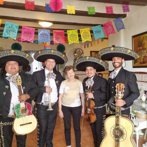 photo_5814336295521073572_y photo_5814336295521073572_y